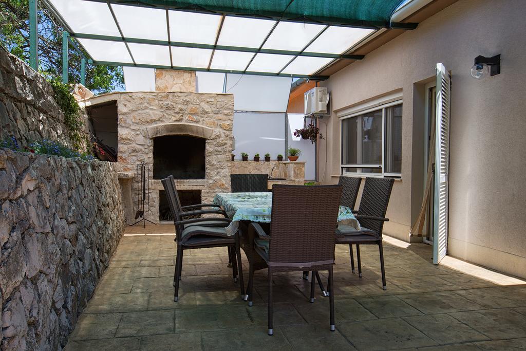 Holiday Villa Anna Primorski Dolac Ngoại thất bức ảnh